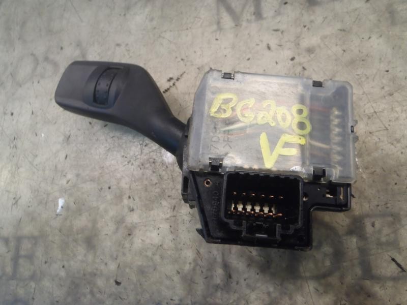 Recambio de mando limpia para ford focus berlina (cap) ambiente (d) referencia OEM IAM   