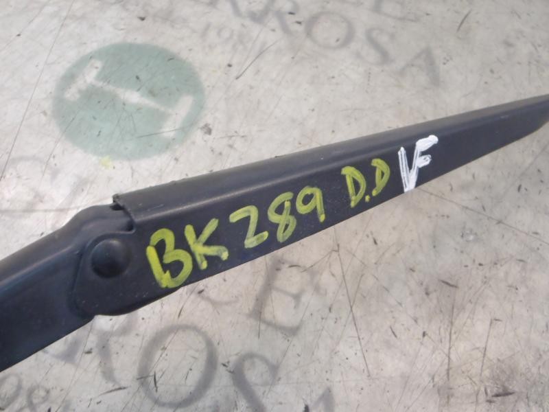 Recambio de brazo limpia delantero derecho para renault megane ii familiar dynamique referencia OEM IAM   