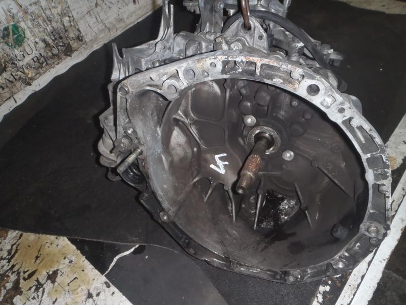 Recambio de caja cambios para renault megane ii familiar dynamique referencia OEM IAM  ND0001 