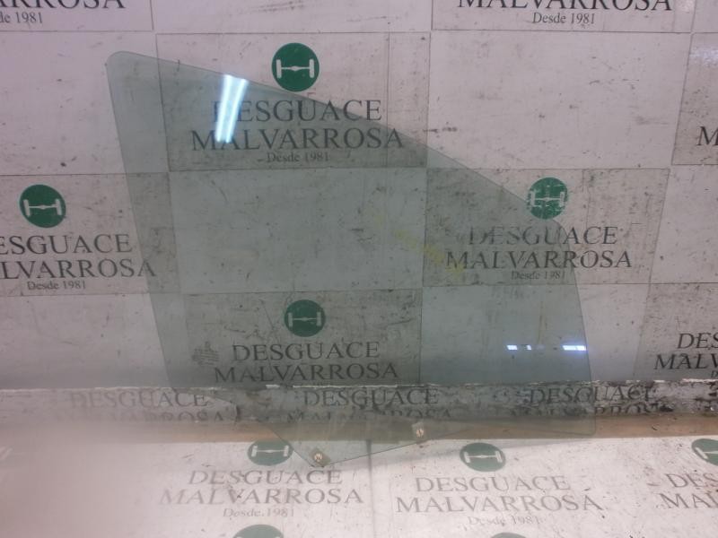 Recambio de cristal puerta delantero derecho para peugeot 307 berlina (s2) xs referencia OEM IAM   