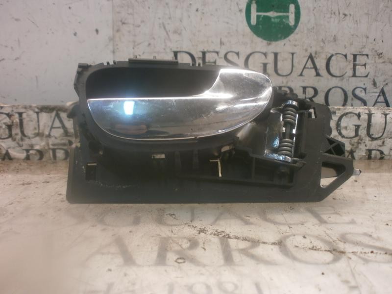 Recambio de maneta interior delantera derecha para peugeot 307 berlina (s2) xs referencia OEM IAM   