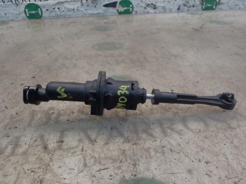 Recambio de bomba embrague para citroën xsara picasso 1.6 hdi 90 exclusive referencia OEM IAM   