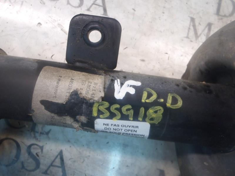 Recambio de amortiguador delantero derecho para peugeot 308 confort referencia OEM IAM   