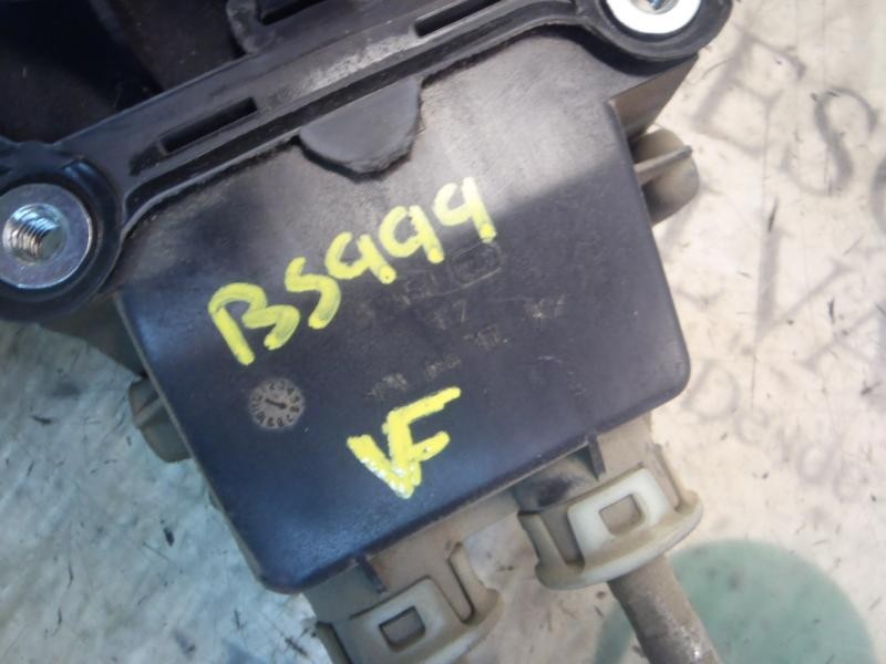 Recambio de palanca cambio para dacia logan ambiance referencia OEM IAM 6001548695  