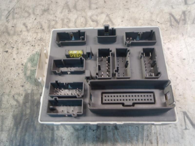 Recambio de caja reles / fusibles para ford transit connect (tc7) furgón (2006) referencia OEM IAM   