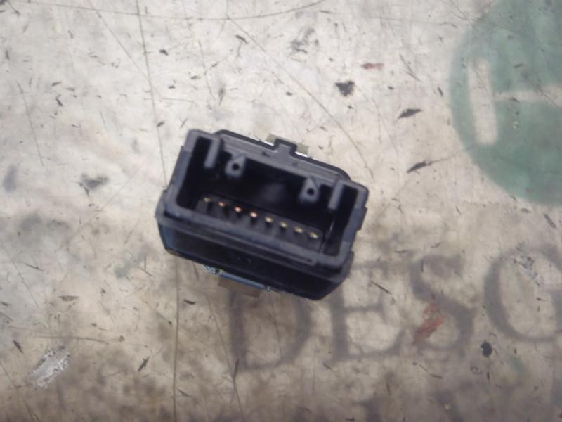 Recambio de modulo electronico para toyota prius (nhw20) sol referencia OEM IAM 8961147010  