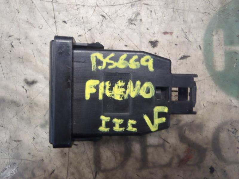 Recambio de modulo electronico para toyota prius (nhw20) sol referencia OEM IAM 8448047020  