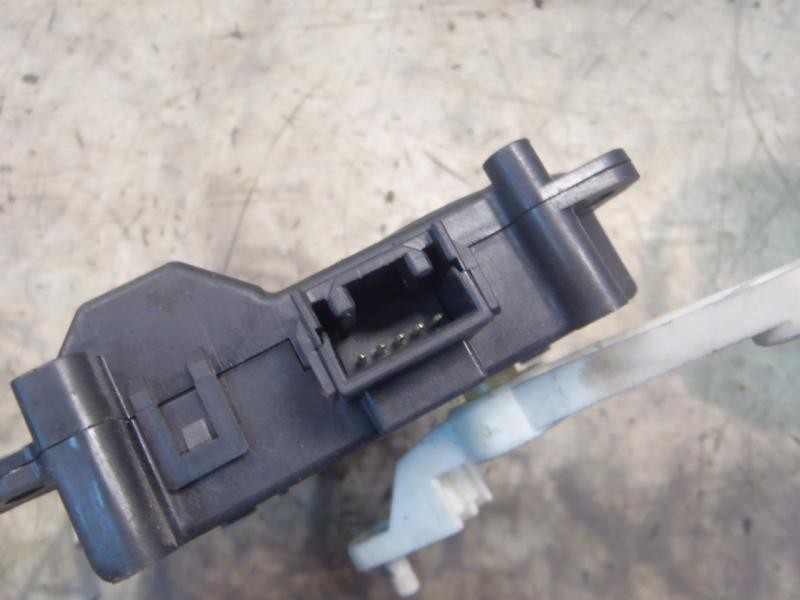 Recambio de motor apertura trampillas climatizador para toyota prius (nhw20) sol referencia OEM IAM 8710647120  