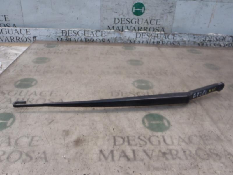 Recambio de brazo limpia delantero derecho para bmw serie 3 berlina (e46) 320d referencia OEM IAM 61617007128  