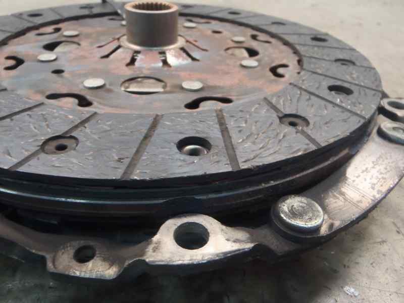 Recambio de kit embrague para citroën berlingo 1.6 hdi 92 multispace referencia OEM IAM   