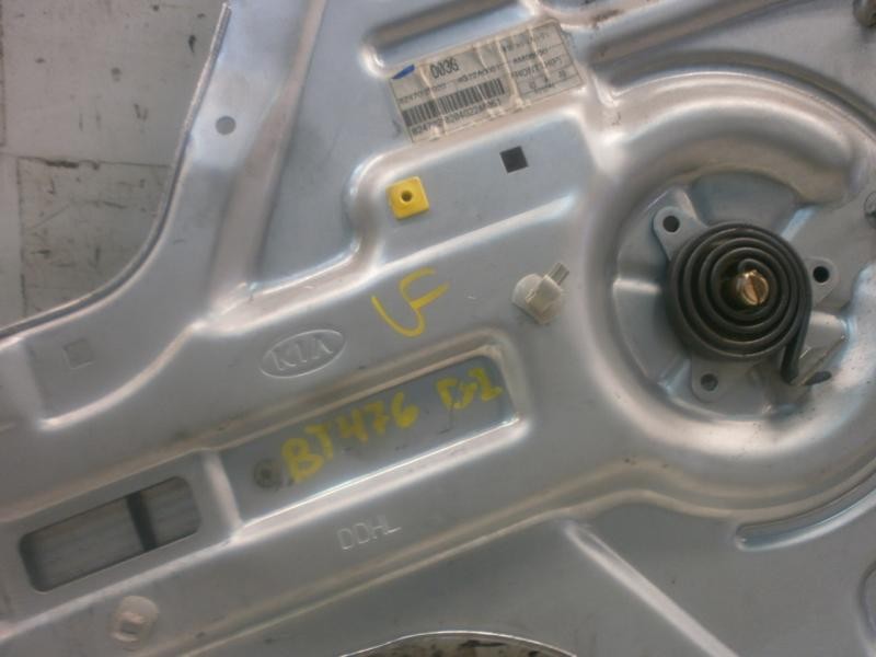 Recambio de elevalunas delantero izquierdo para kia cerato 2.0 ex crdi familiar (5-ptas.) referencia OEM IAM 824012F010  