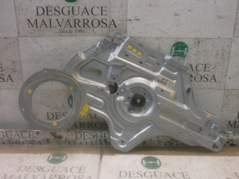 Recambio de elevalunas delantero derecho para kia cerato 2.0 ex crdi familiar (5-ptas.) referencia OEM IAM 824022F010  