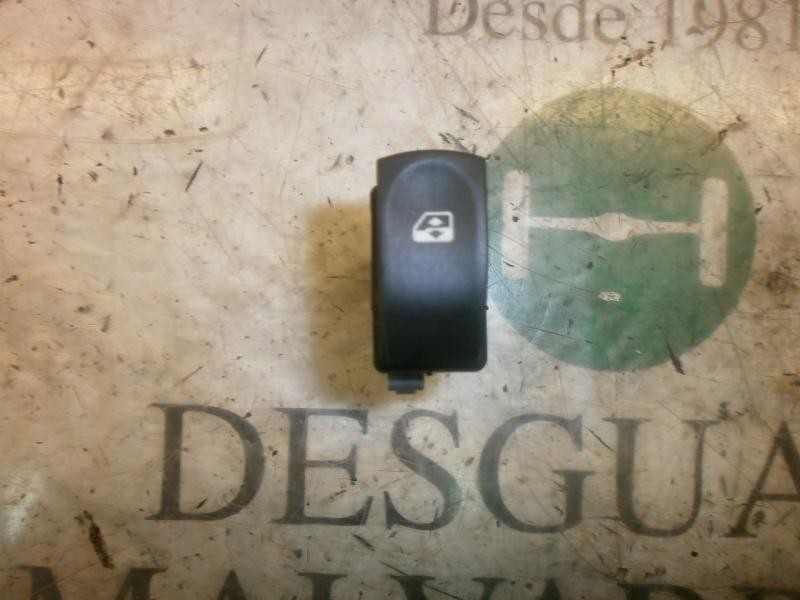 Recambio de mando elevalunas delantero derecho para renault clio iii 1.5 dci diesel fap referencia OEM IAM   