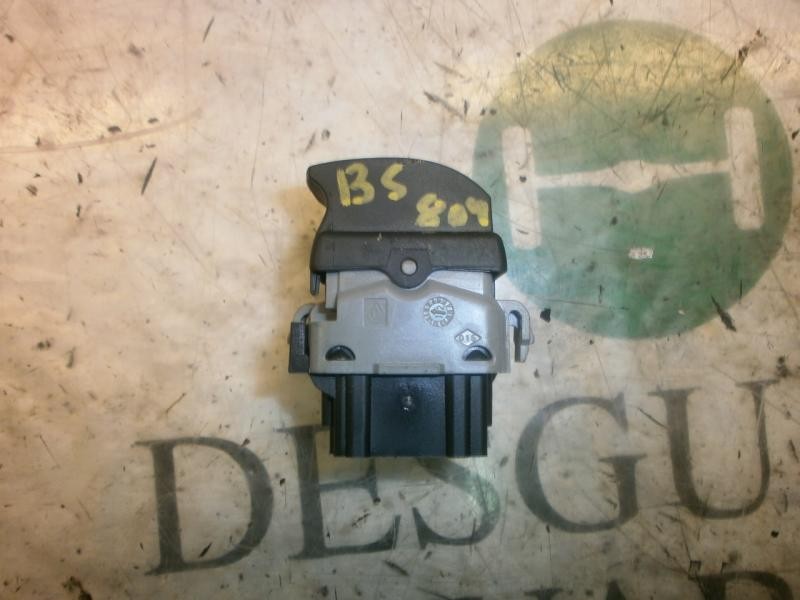 Recambio de mando elevalunas delantero derecho para renault clio iii 1.5 dci diesel fap referencia OEM IAM   