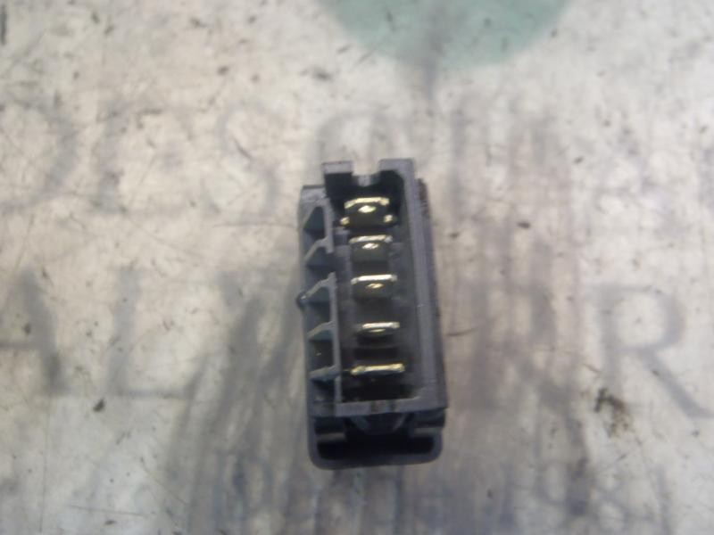 Recambio de modulo electronico para dacia logan express ambiance referencia OEM IAM 8200870249  