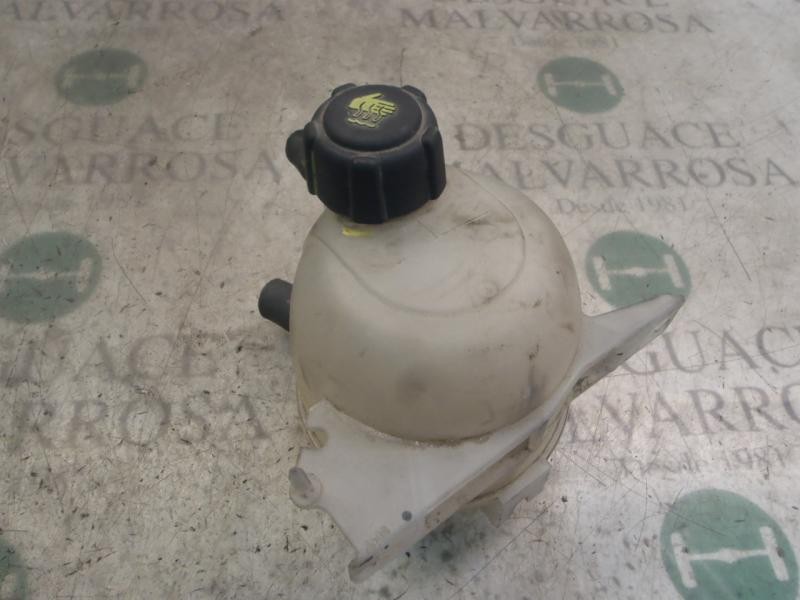 Recambio de deposito expansion para dacia logan express ambiance referencia OEM IAM 7701470460  