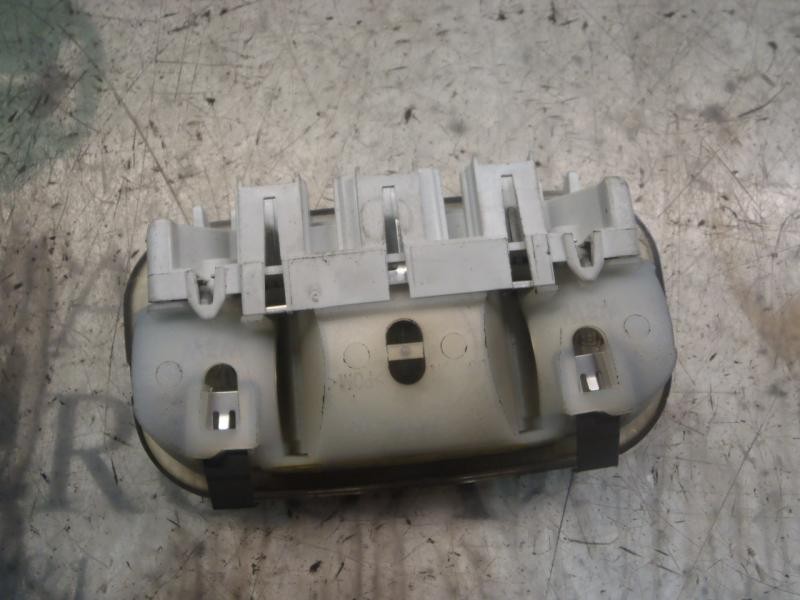 Recambio de piloto interior para citroën c3 1.4 hdi sx plus referencia OEM IAM   