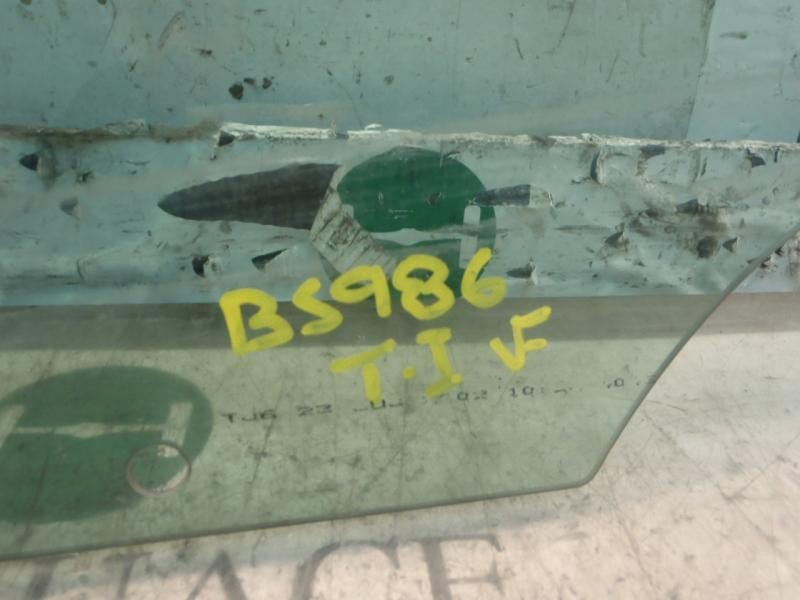 Recambio de cristal puerta trasero izquierdo para citroën c3 1.4 hdi sx plus referencia OEM IAM   