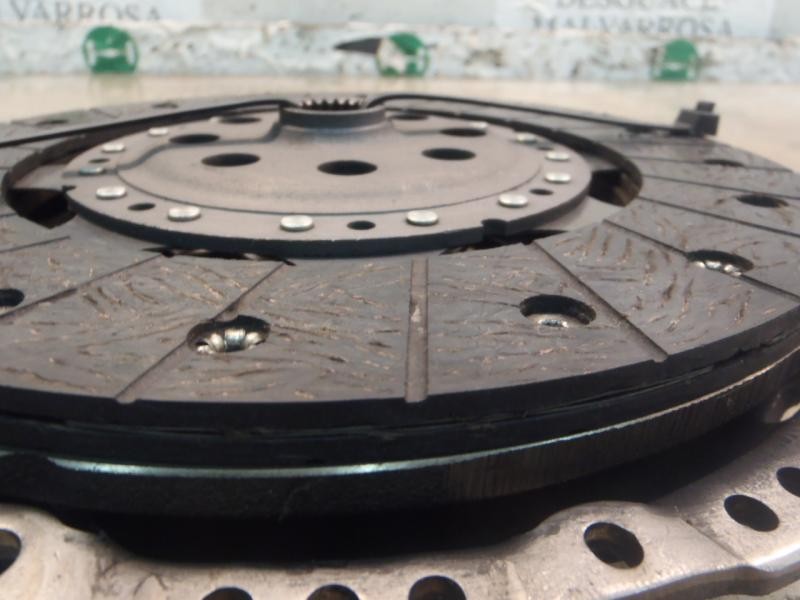 Recambio de kit embrague para nissan x-trail (t31) se referencia OEM IAM 2335400QAG  
