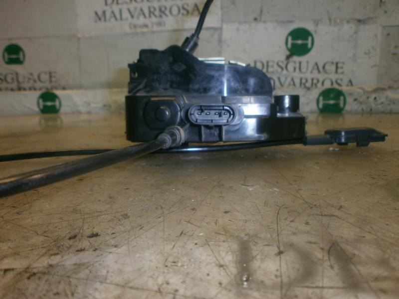 Recambio de cerradura puerta delantera derecha para renault megane ii berlina 3p confort dynamique referencia OEM IAM   