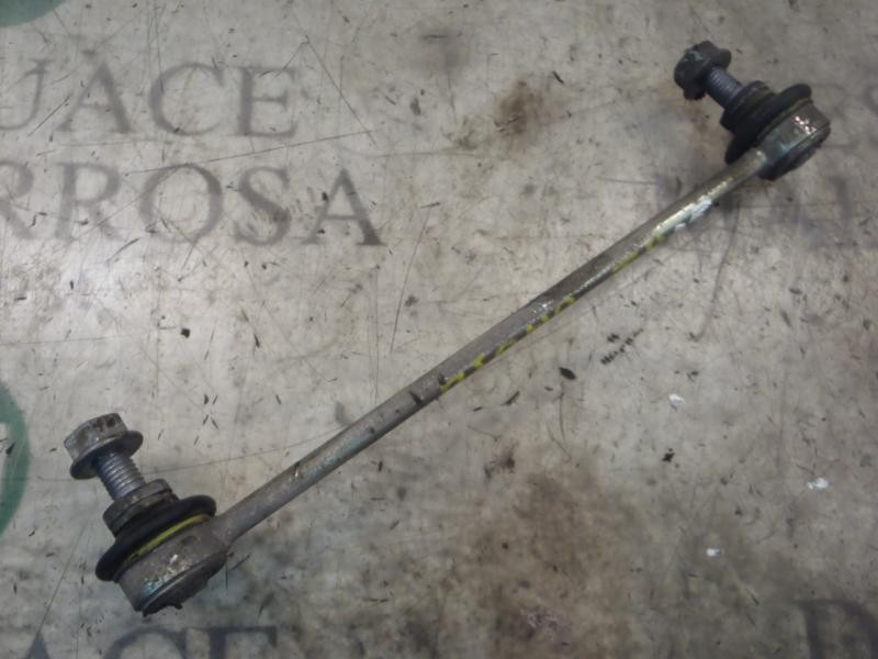 Recambio de tirante trasero derecho para mini mini (r50,r53) cooper referencia OEM IAM 33322318465  