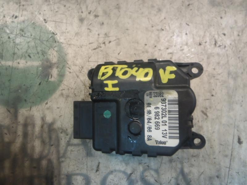 Recambio de motor apertura trampillas climatizador para mini mini (r50,r53) cooper referencia OEM IAM 64116982669 937302L01 