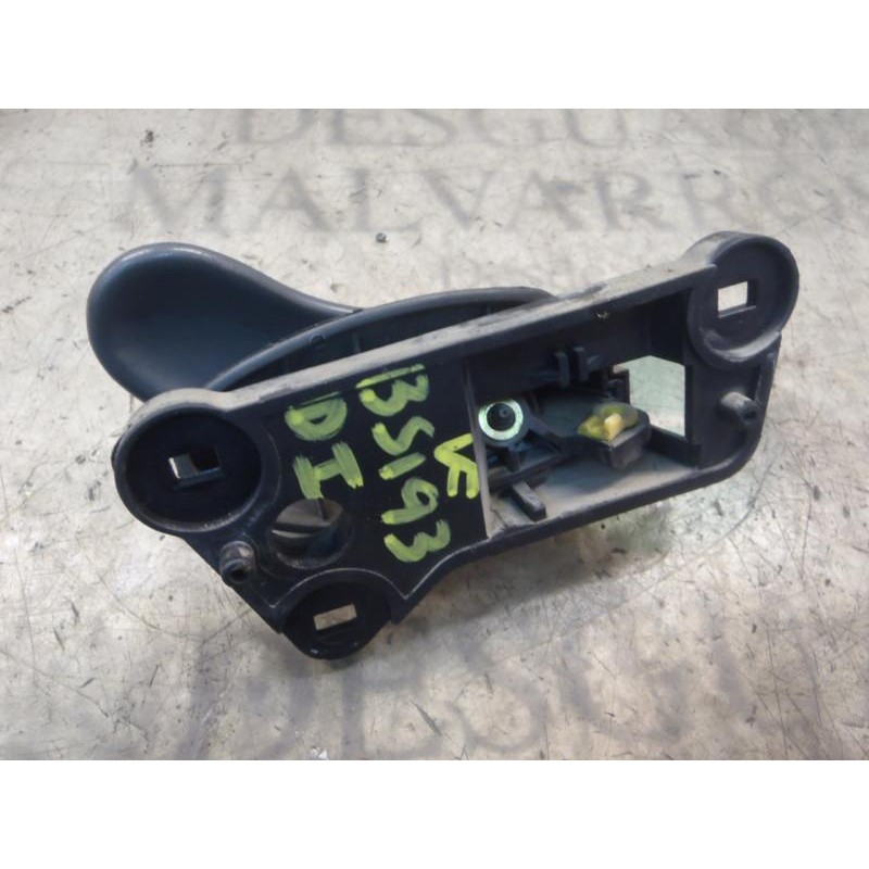 Recambio de maneta interior delantera izquierda para peugeot boxer caja cerrada (rs3200)(330)(´02) 330 m td referencia OEM IAM  