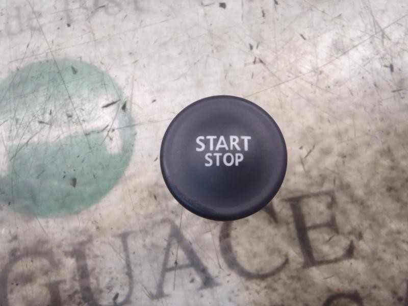 Recambio de modulo electronico para renault megane iii coupe renault sport referencia OEM IAM   