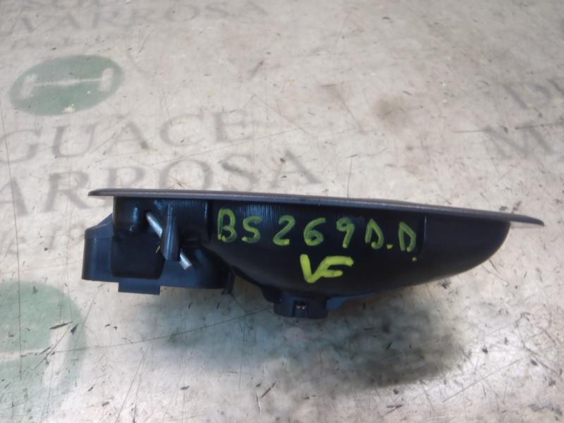 Recambio de maneta interior delantera derecha para renault megane iii coupe renault sport referencia OEM IAM   