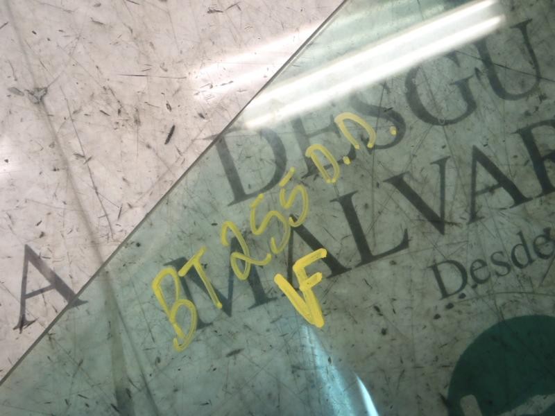 Recambio de cristal puerta delantero derecho para ford transit connect (tc7) furgón largo (2006) referencia OEM IAM   