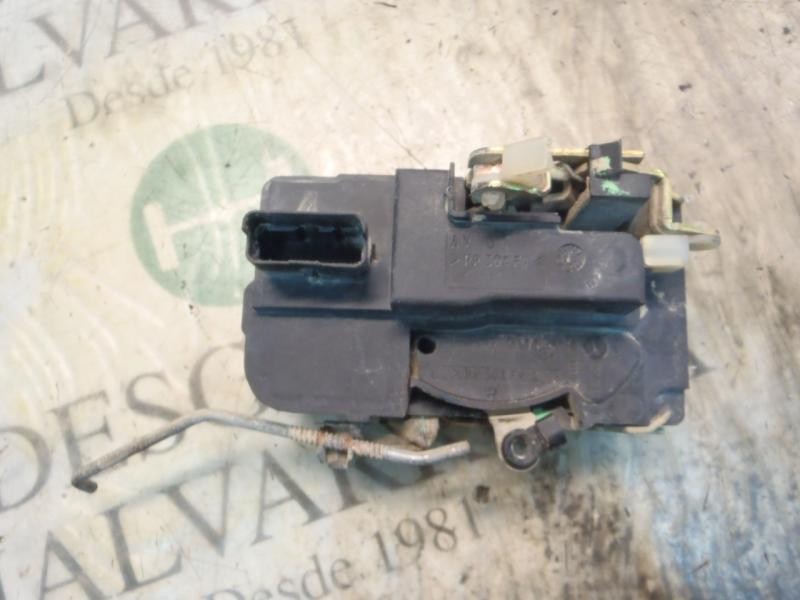 Recambio de cerradura puerta delantera derecha para citroën berlingo 1.9 d 600 furg. referencia OEM IAM   