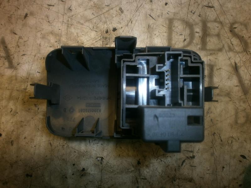 Recambio de modulo electronico para renault megane ii berlina 3p confort dynamique referencia OEM IAM   