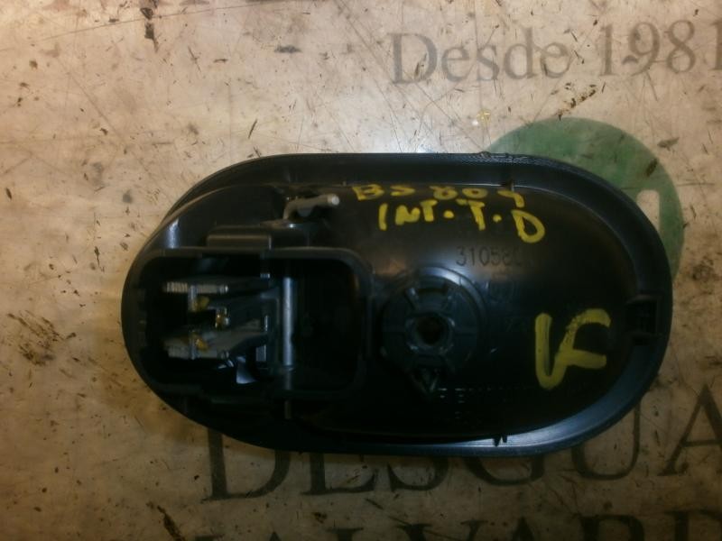 Recambio de maneta interior trasera derecha para renault clio iii 1.5 dci diesel fap referencia OEM IAM   