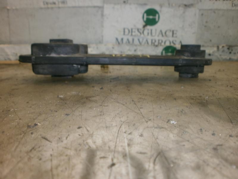 Recambio de soporte cambio para dacia logan ambiance referencia OEM IAM 6001549205  