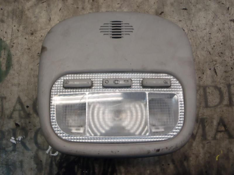 Recambio de piloto interior para peugeot 207 xs pack referencia OEM IAM   