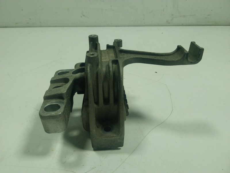 Recambio de soporte motor derecho para seat leon st (5f8) 1.6 tdi referencia OEM IAM 5Q0199262BH 5Q0199262 