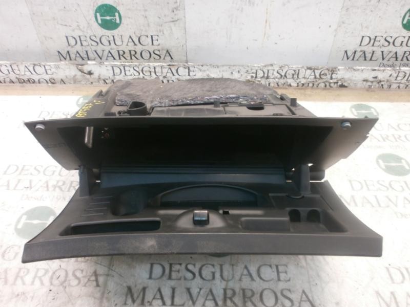 Recambio de guantera para peugeot 308 sport referencia OEM IAM   