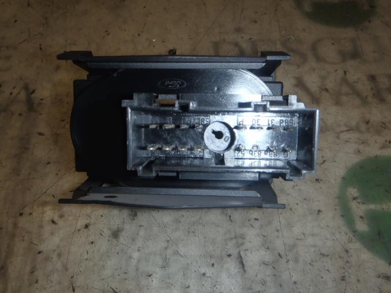 Recambio de mando luces para ford fiesta (cbk) futura referencia OEM IAM   