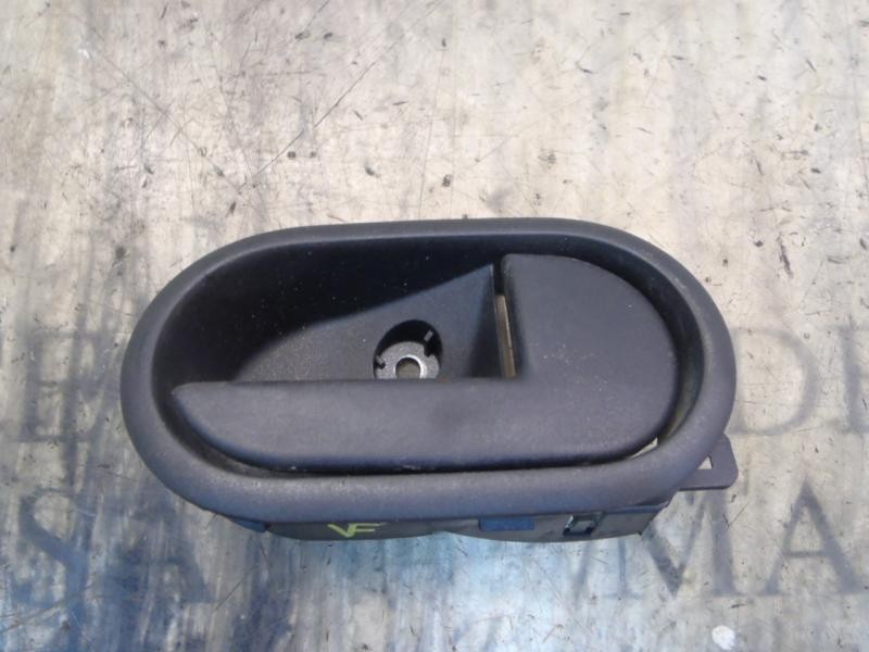Recambio de maneta interior delantera derecha para ford fiesta (cbk) trend referencia OEM IAM   