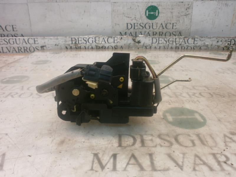 Recambio de cerradura puerta delantera derecha para hyundai getz (tb) 1.4 gl referencia OEM IAM 813201C222  