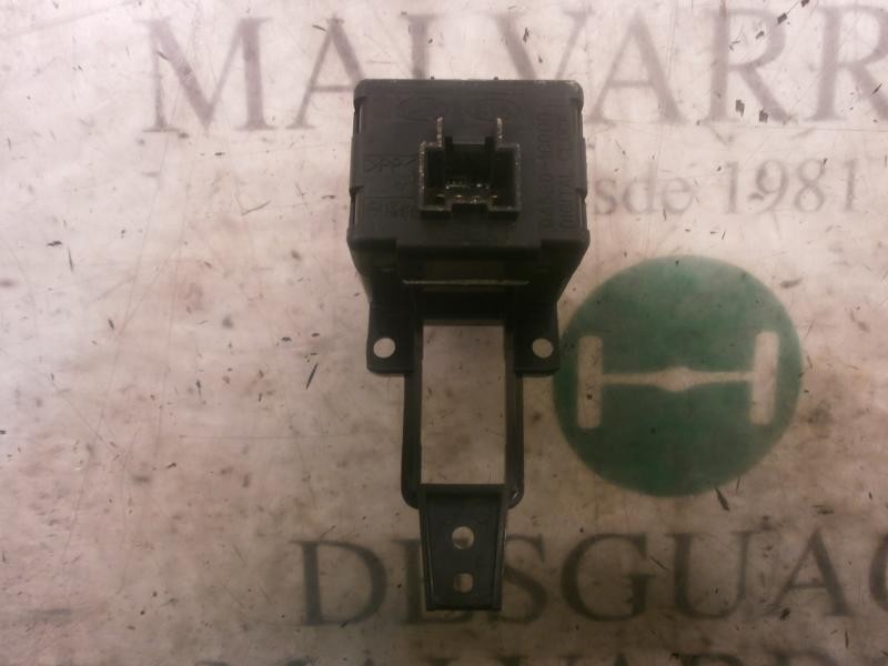 Recambio de mando multifuncion para hyundai getz (tb) 1.4 gl referencia OEM IAM 945201C000 945201C000 