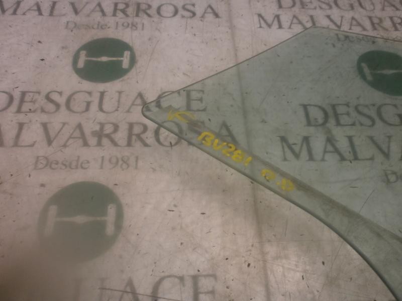 Recambio de cristal puerta delantero derecho para ford fiesta (cb1) trend referencia OEM IAM 1680515  