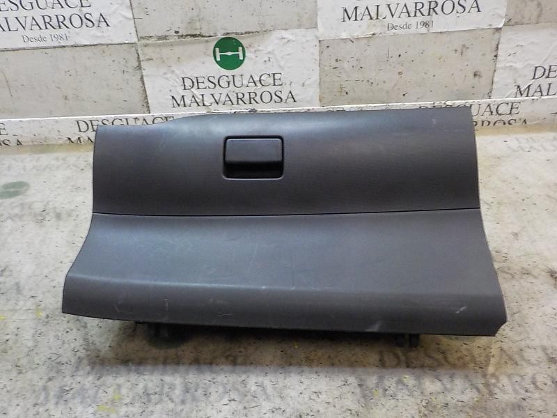 Recambio de guantera para toyota auris 2.0 d-4d cat referencia OEM IAM 5555002130B0  