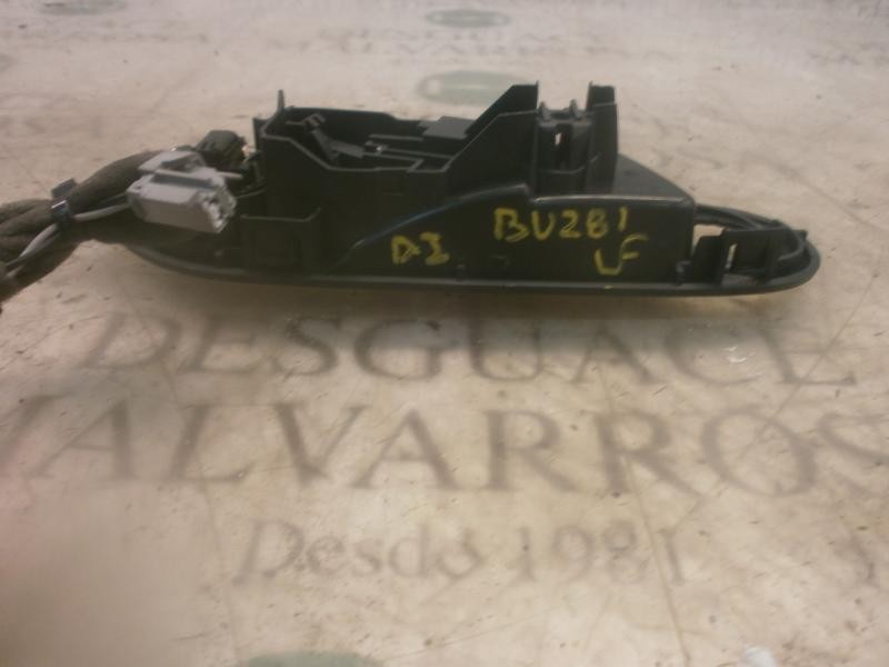 Recambio de maneta interior delantera izquierda para ford fiesta (cb1) trend referencia OEM IAM 1686126  