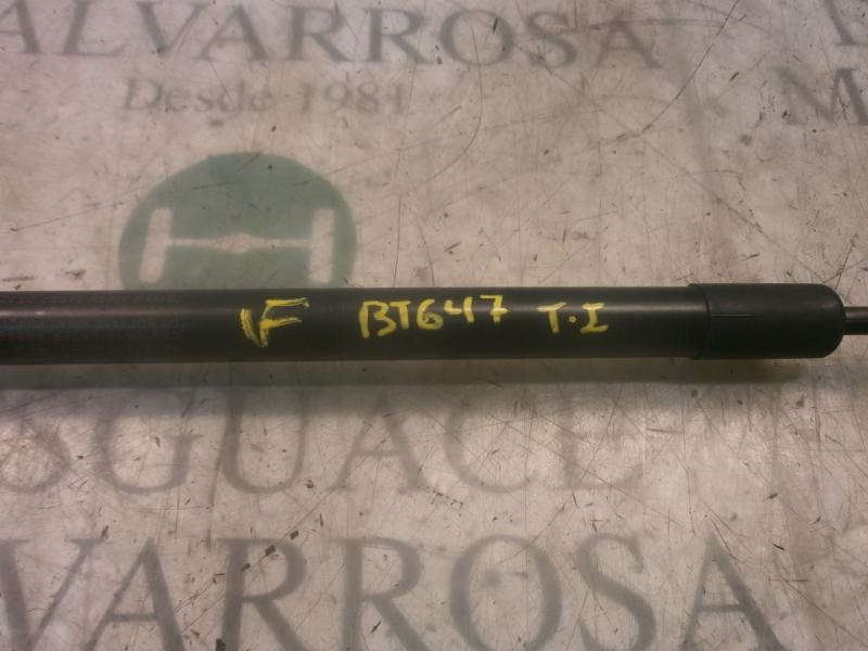 Recambio de amortiguadores maletero / porton para nissan x-trail (t31) se referencia OEM IAM 90451JG400  