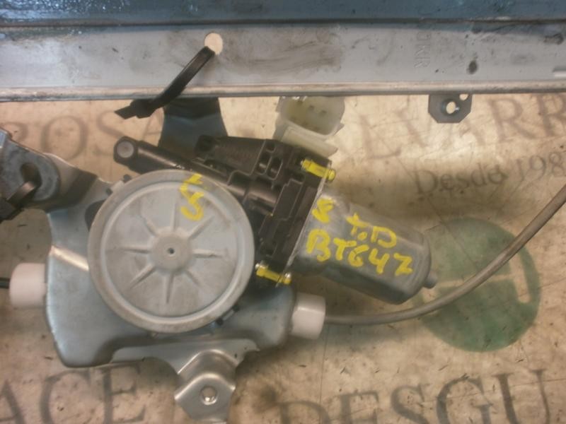 Recambio de elevalunas trasero derecho para nissan x-trail (t31) se referencia OEM IAM 82720JG00A 82730JG00A 2621004310