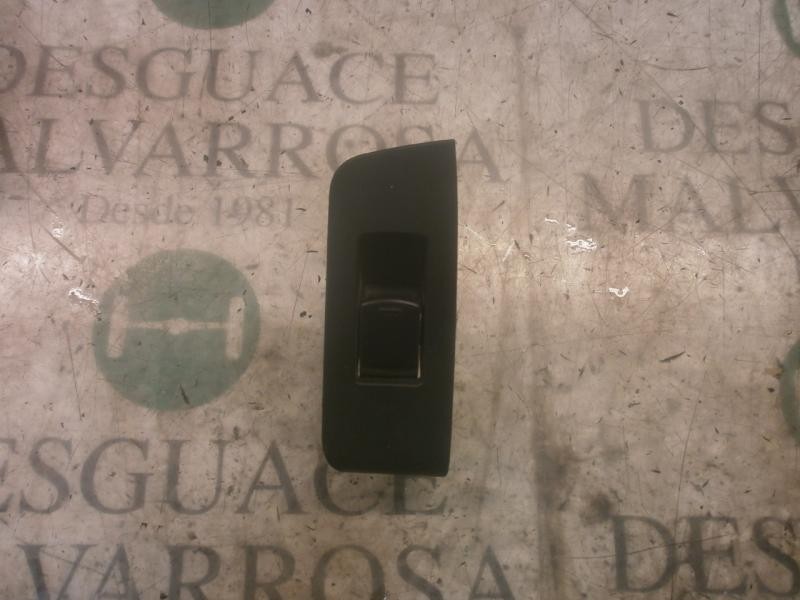 Recambio de mando elevalunas trasero derecho para nissan x-trail (t31) se referencia OEM IAM 25411JG000 82960 82960