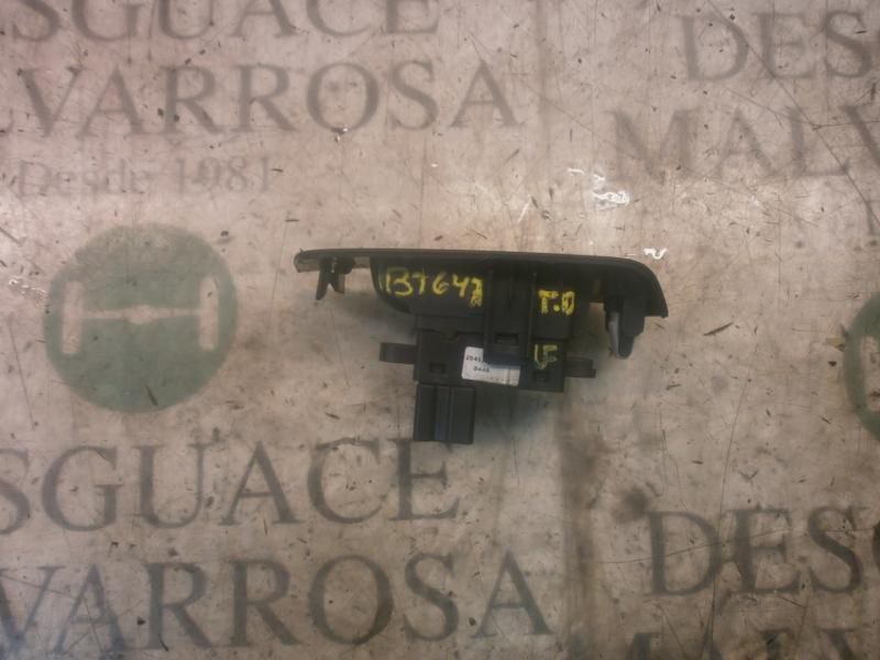 Recambio de mando elevalunas trasero derecho para nissan x-trail (t31) se referencia OEM IAM 25411JG000 82960 82960