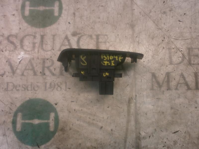 Recambio de mando elevalunas trasero izquierdo para nissan x-trail (t31) se referencia OEM IAM 25411JG000 82961 82961