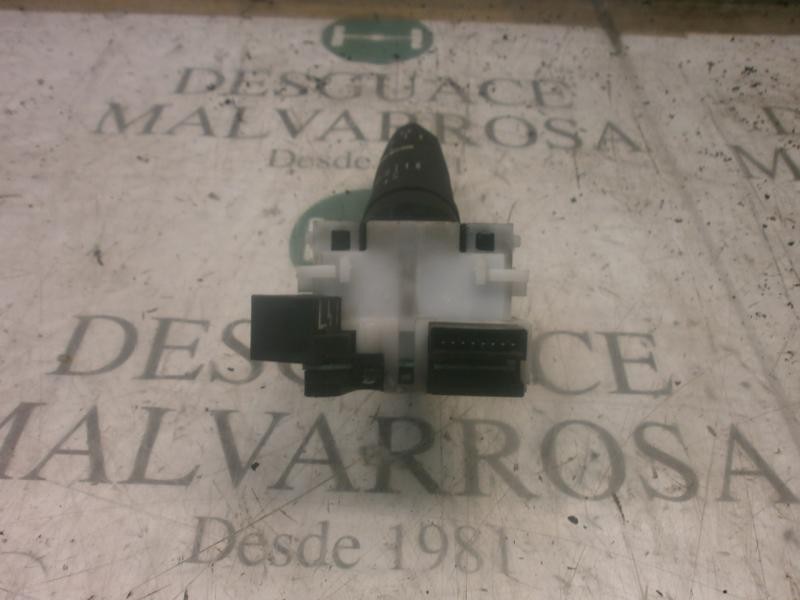 Recambio de mando limpia para nissan x-trail (t31) se referencia OEM IAM 25260JG44A 8126SN 